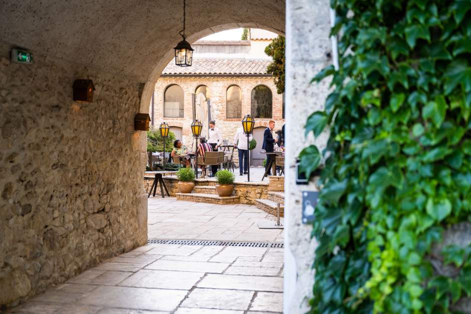 Photos et Vidéos · Domaine du Colombier à Malataverne · Hôtel Restaurant Drôme