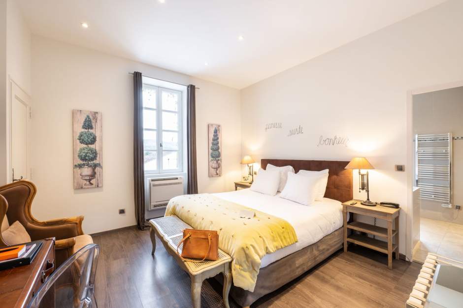 Fotos und Videos - Domaine du Colombier in Malataverne - Hôtel Restaurant Drôme