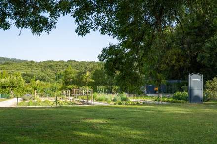 → Domaine du Colombier Malataverne · Hôtel Restaurant Drôme terrasse